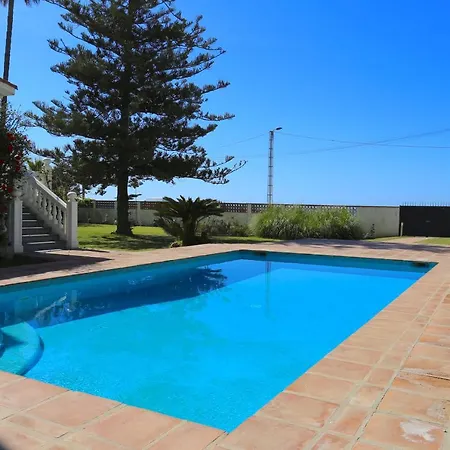 Del Mar 'boutique Beach-house' 11pax Villa *