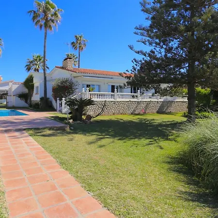 Del Mar 'boutique Beach-house' 11pax
